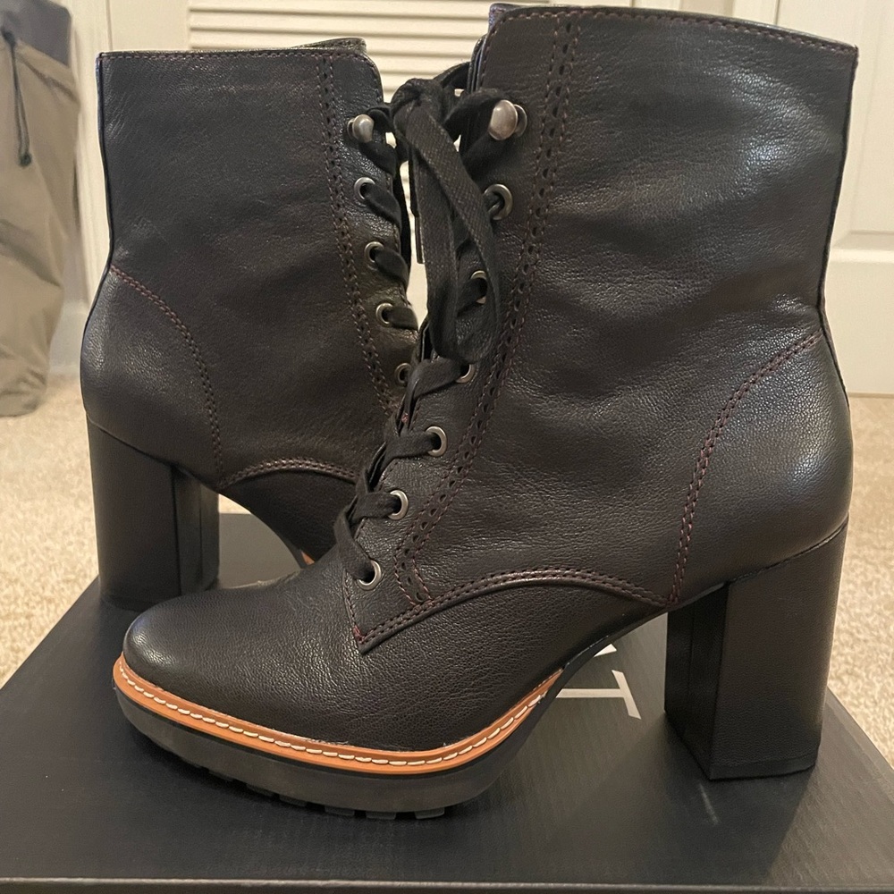 Black Comfortable booties